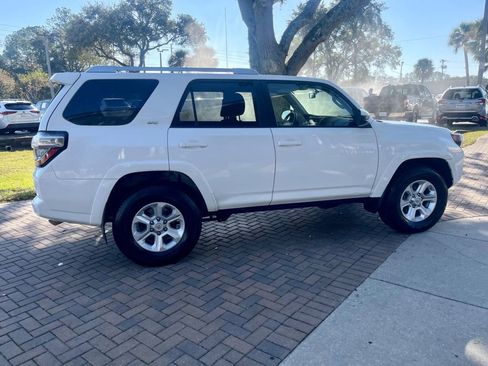 Used 2018 Toyota 4Runner SR5 image 7