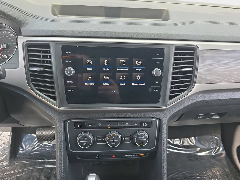 Used 2020 Volkswagen Atlas Cross Sport SE AWD/4WD image 23