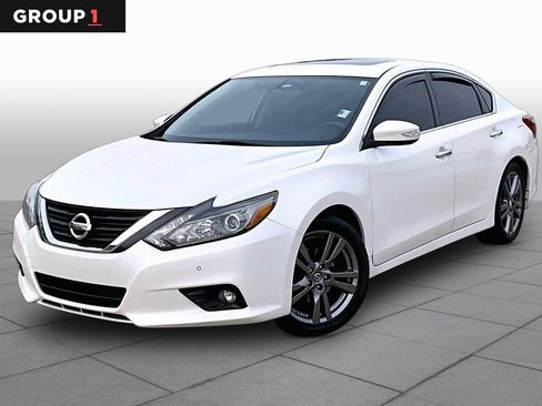 Used 2018 Nissan Altima 3.5 SL FWD image 1
