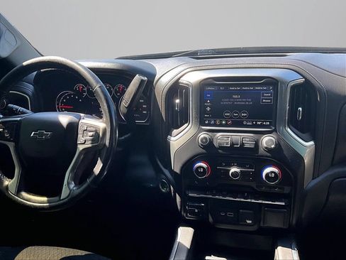 Used 2021 Chevrolet Silverado 1500 LT Trail Boss w/ Convenience Package II AWD/4WD image 7