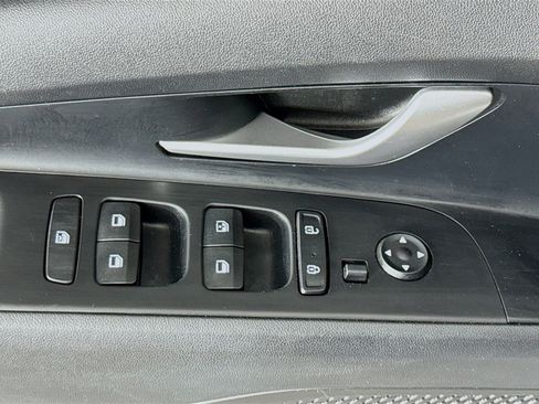 Used 2021 Hyundai Elantra SEL w/ Convenience + Premium Package FWD image 23