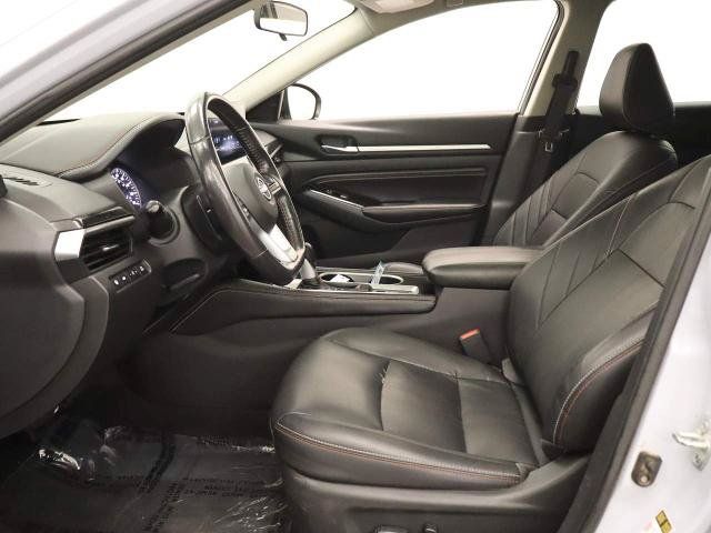 Used 2023 Nissan Altima 2.0 SR FWD image 14