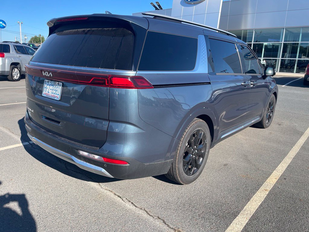 Used 2022 Kia Carnival SX Prestige FWD image 4
