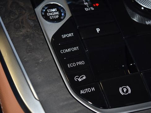 New 2026 BMW X7 xDrive40i w/ Executive Package image 14