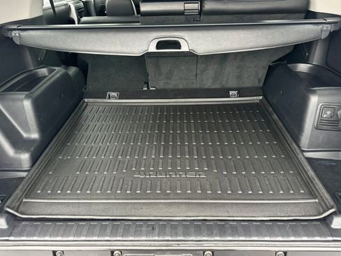 Used 2023 Toyota 4Runner Limited image 15