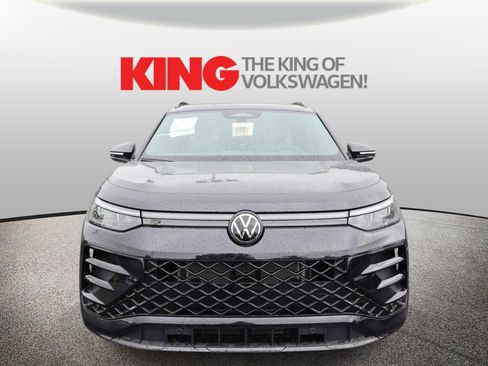 New 2026 Volkswagen Tiguan SE R-Line FWD image 8