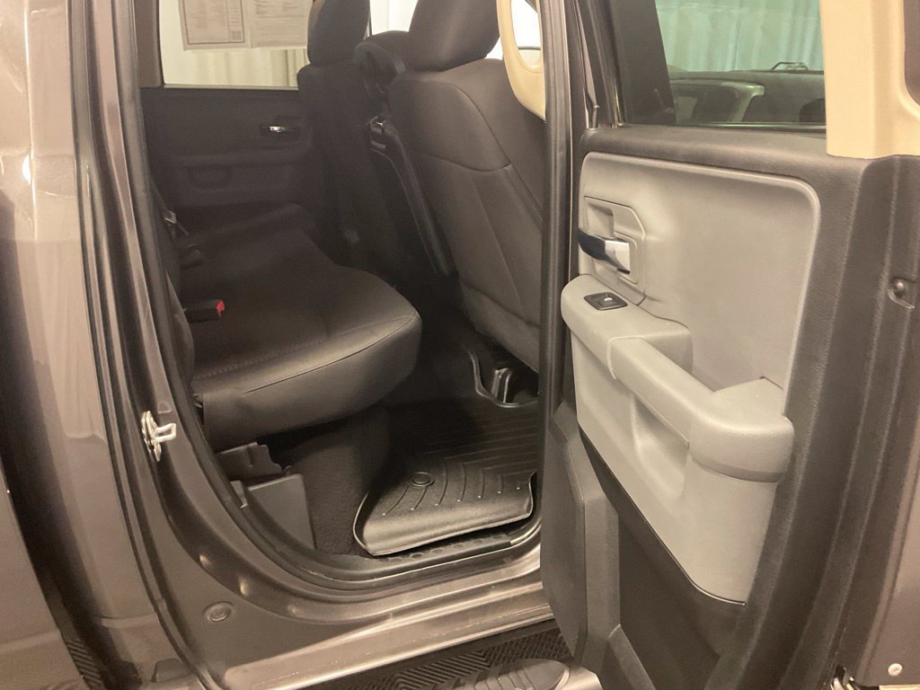 Used 2019 RAM 1500 Warlock AWD/4WD image 24