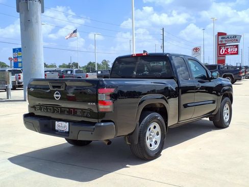 Used 2024 Nissan Frontier S w/ Technology Package AWD/4WD image 6