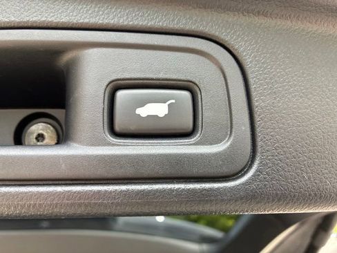 Used 2019 Honda Pilot Elite image 42