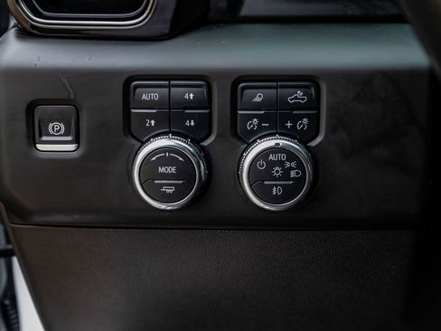 Used 2024 GMC Sierra 1500 AT4X image 22