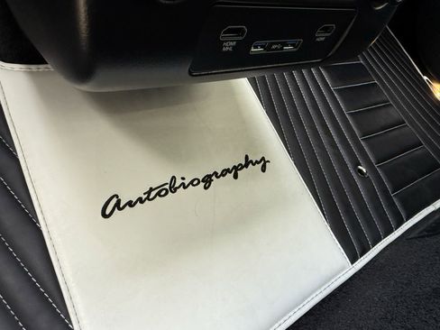 Used 2018 Land Rover Range Rover Long Wheelbase Autobiography image 33