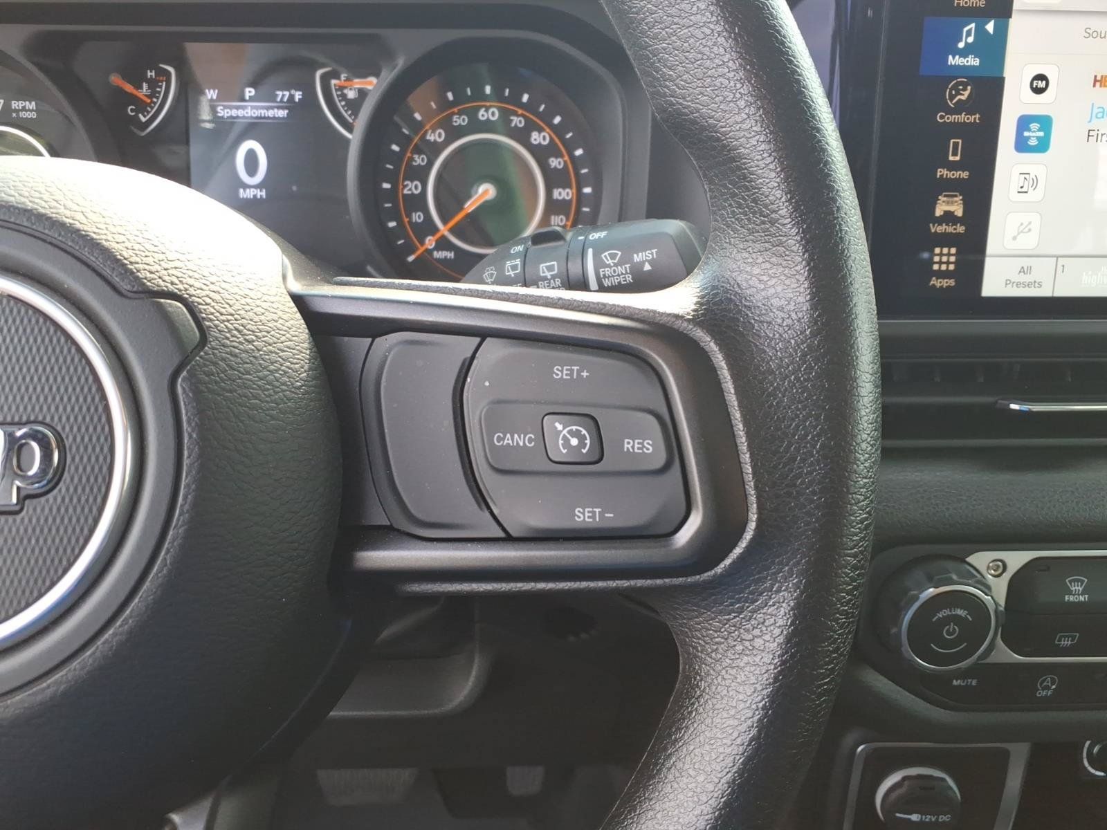 Used 2024 Jeep Wrangler Sport AWD/4WD image 13