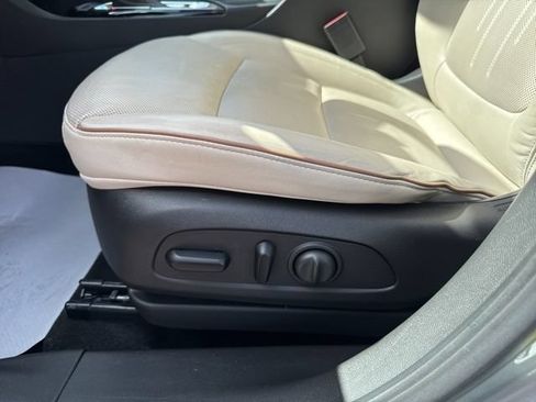 Used 2024 Buick Encore GX Avenir w/ Avenir Convenience Package FWD image 11