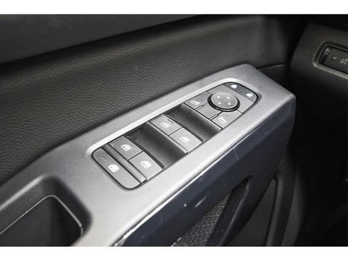 New 2026 Nissan Pathfinder S image 18