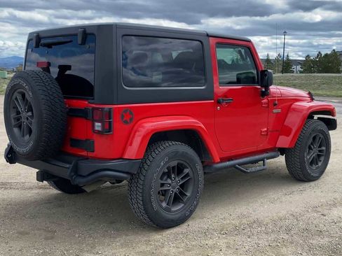 Used 2018 Jeep Wrangler Sport image 8