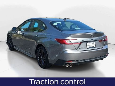 Used 2025 Toyota Camry SE image 7