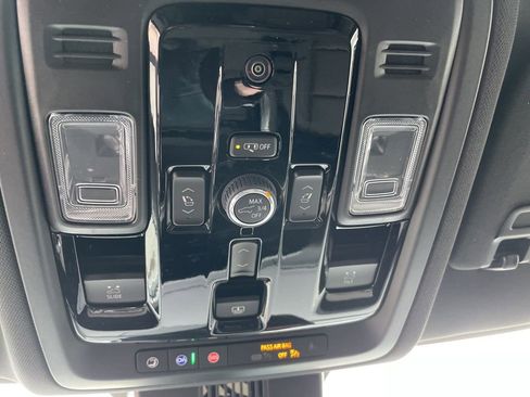 New 2026 Chevrolet Suburban High Country AWD/4WD image 25