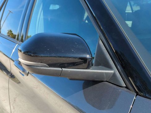 Used 2025 Ford Explorer ST image 12