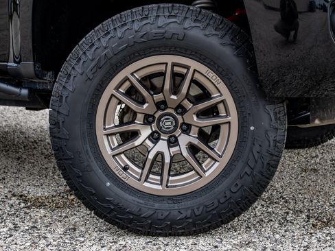 Used 2019 GMC Canyon All Terrain w/ All Terrain X Package AWD/4WD image 12