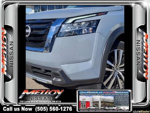 Used 2024 Nissan Pathfinder Platinum image 9