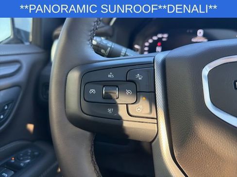 Used 2023 GMC Yukon Denali image 36