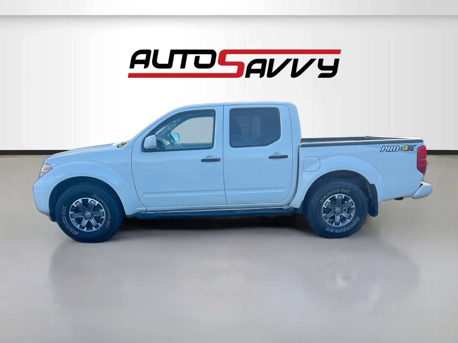 Used 2019 Nissan Frontier PRO-4X AWD/4WD image 4
