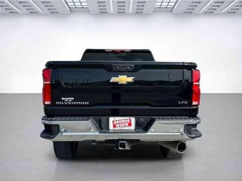 Used 2024 Chevrolet Silverado 2500 LTZ w/ LTZ Convenience Package AWD/4WD image 5
