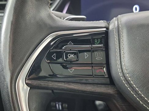 Certified 2022 Jeep Grand Cherokee Overland AWD/4WD image 19