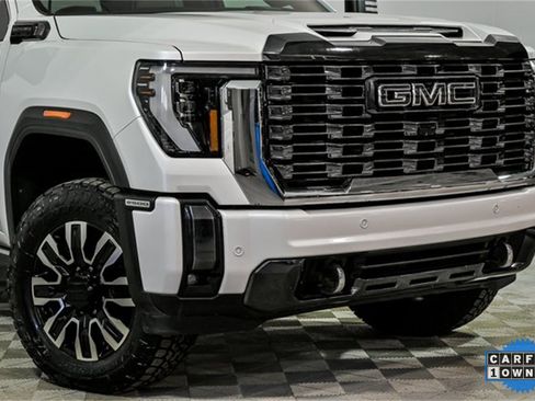 Certified 2024 GMC Sierra 2500 Denali Ultimate w/ Max Trailering Package image 2