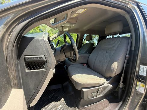 Used 2016 Ford F150 XLT w/ Equipment Group 302A Luxury AWD/4WD image 13