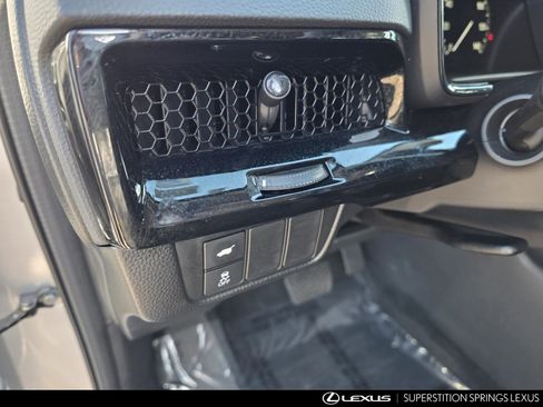 Used 2025 Honda CR-V EX-L image 16