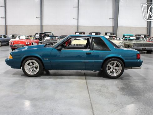 Used 1993 Ford Mustang LX image 19