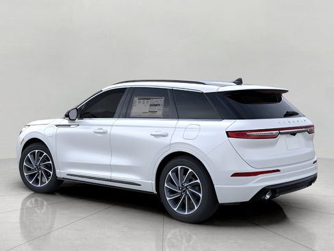 Used 2025 Lincoln Corsair Grand Touring AWD/4WD image 5