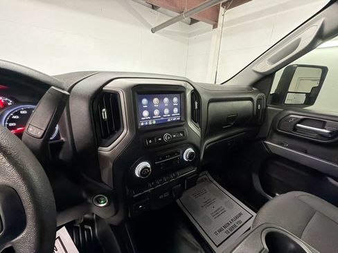 Used 2024 GMC Sierra 2500 Pro w/ Convenience Package AWD/4WD image 18