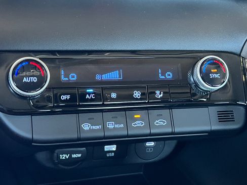 Used 2026 Hyundai Elantra Hybrid FWD image 25