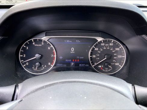 Used 2025 Nissan Altima 2.5 SV FWD image 10