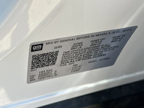 Used 2025 GMC Terrain Elevation AWD/4WD image 30