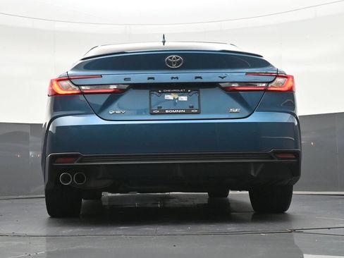 Used 2025 Toyota Camry SE FWD image 25