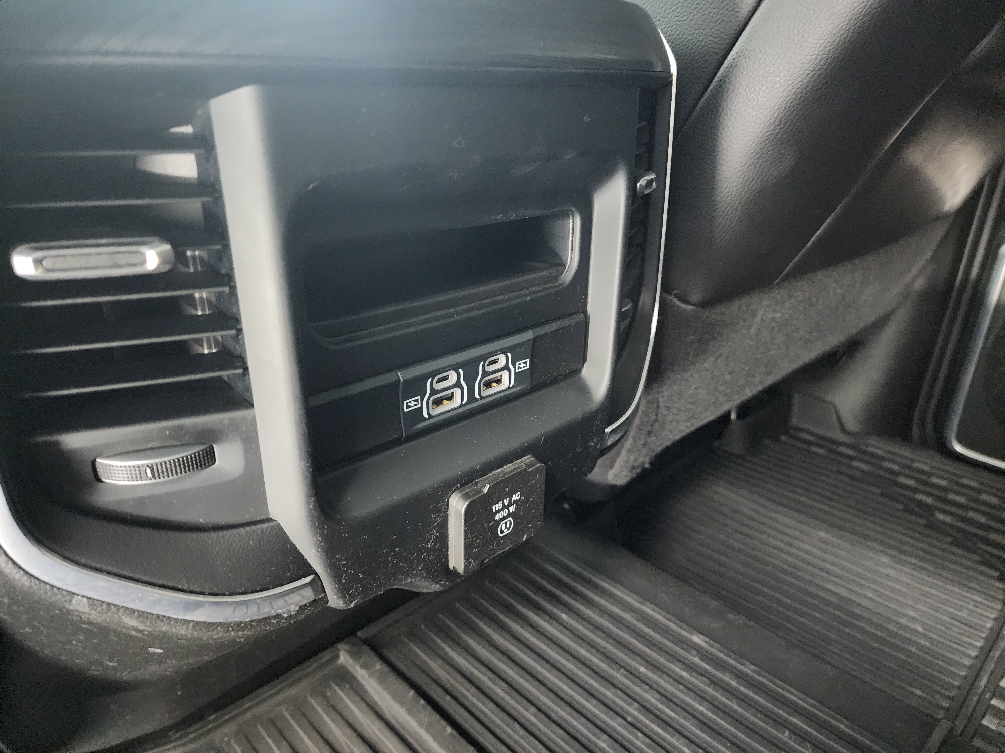 Used 2024 RAM 2500 Laramie w/ Night Edition AWD/4WD image 34