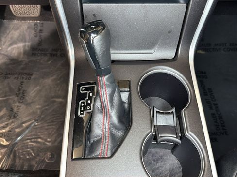 Used 2015 Toyota Camry SE FWD image 21