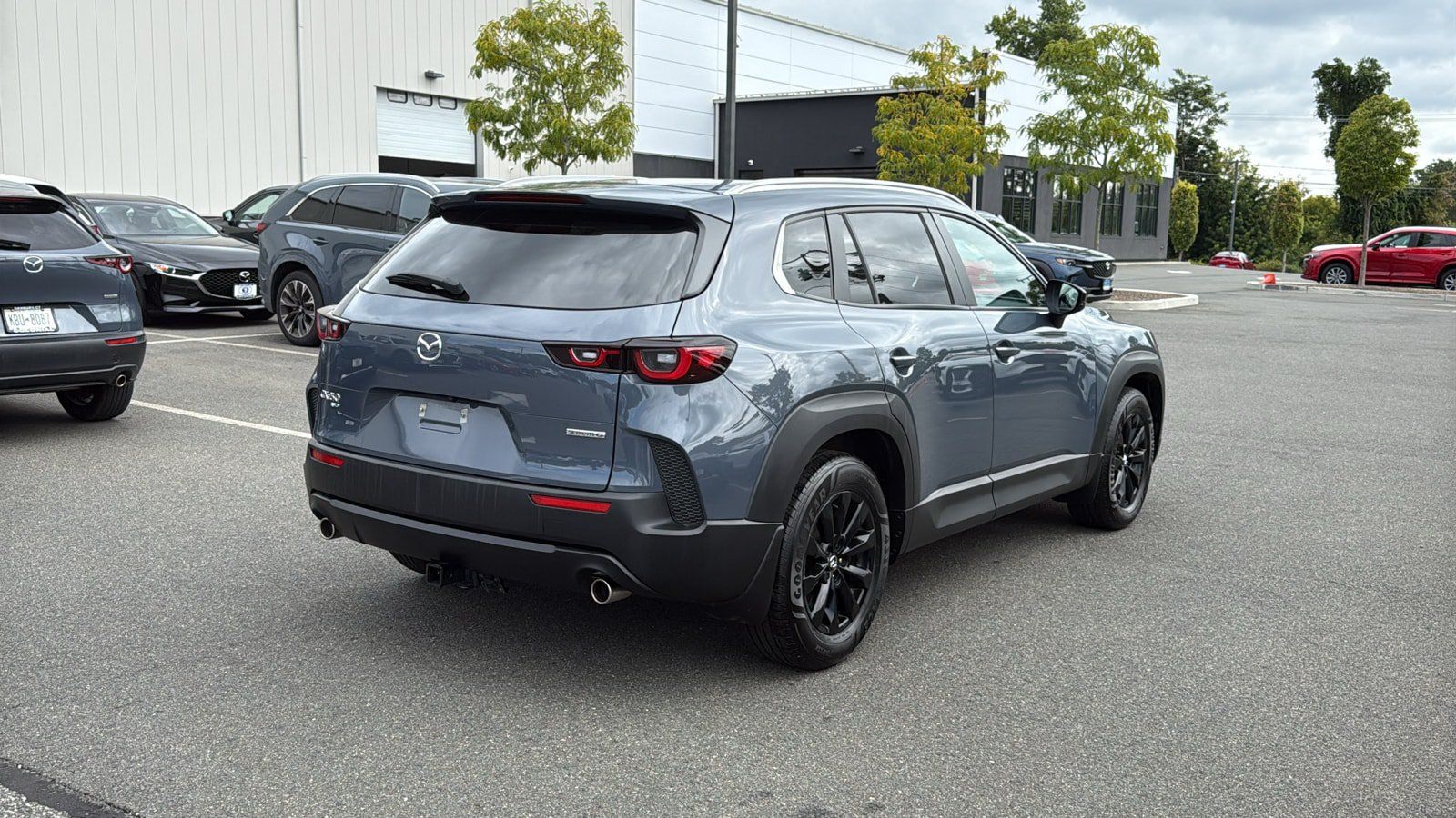 Used 2025 MAZDA CX-50 AWD 2.5 S w/ Cargo Package image 4
