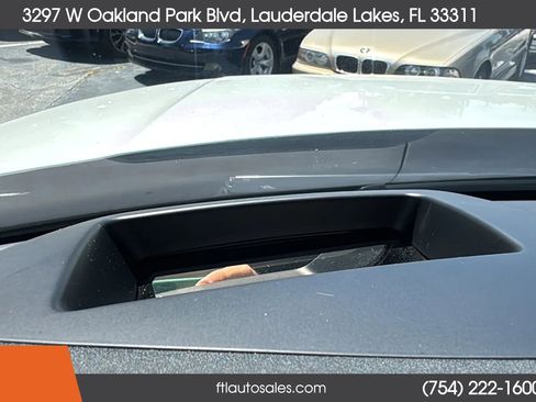 Used 2017 Land Rover Discovery HSE AWD/4WD image 70