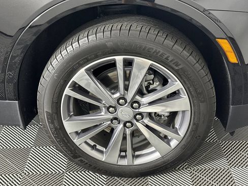 Used 2025 Cadillac XT5 Premium Luxury FWD image 12