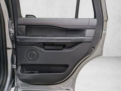 Used 2023 Ford Expedition Limited image 29