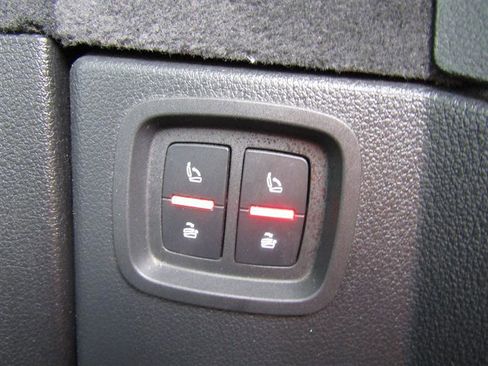 Used 2018 Audi Q7 3.0T Premium Plus image 40