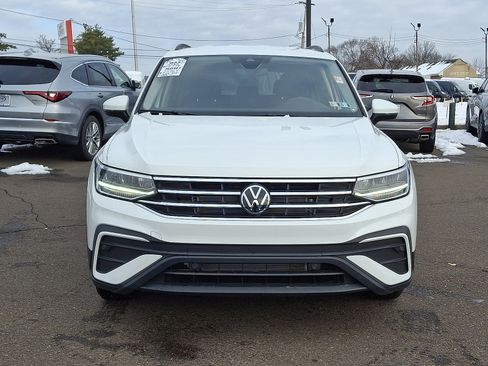 Used 2024 Volkswagen Tiguan S image 2