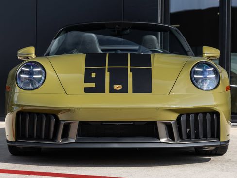 Certified 2026 Porsche 911 GTS RWD image 9