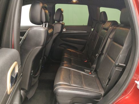 Used 2015 Jeep Grand Cherokee Limited w/ Luxury Group II image 18