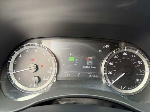 Used 2023 Toyota Highlander L FWD image 10