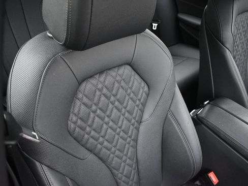 Used 2023 BMW 540i w/ M Sport Package image 23